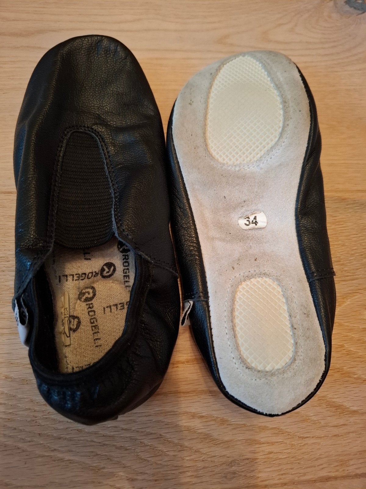 Rogelli leren turnschoenen maat 34 zga nieuw, Maat 36 t/m 42, Ophalen of Verzenden, Turnschoenen