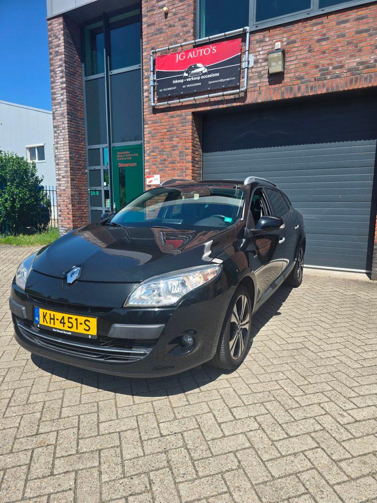 Renault Mégane Estate 1.4 TCe Bose, Auto's, Voorwielaandrijving, Euro 5, Gebruikt, Leder en Stof