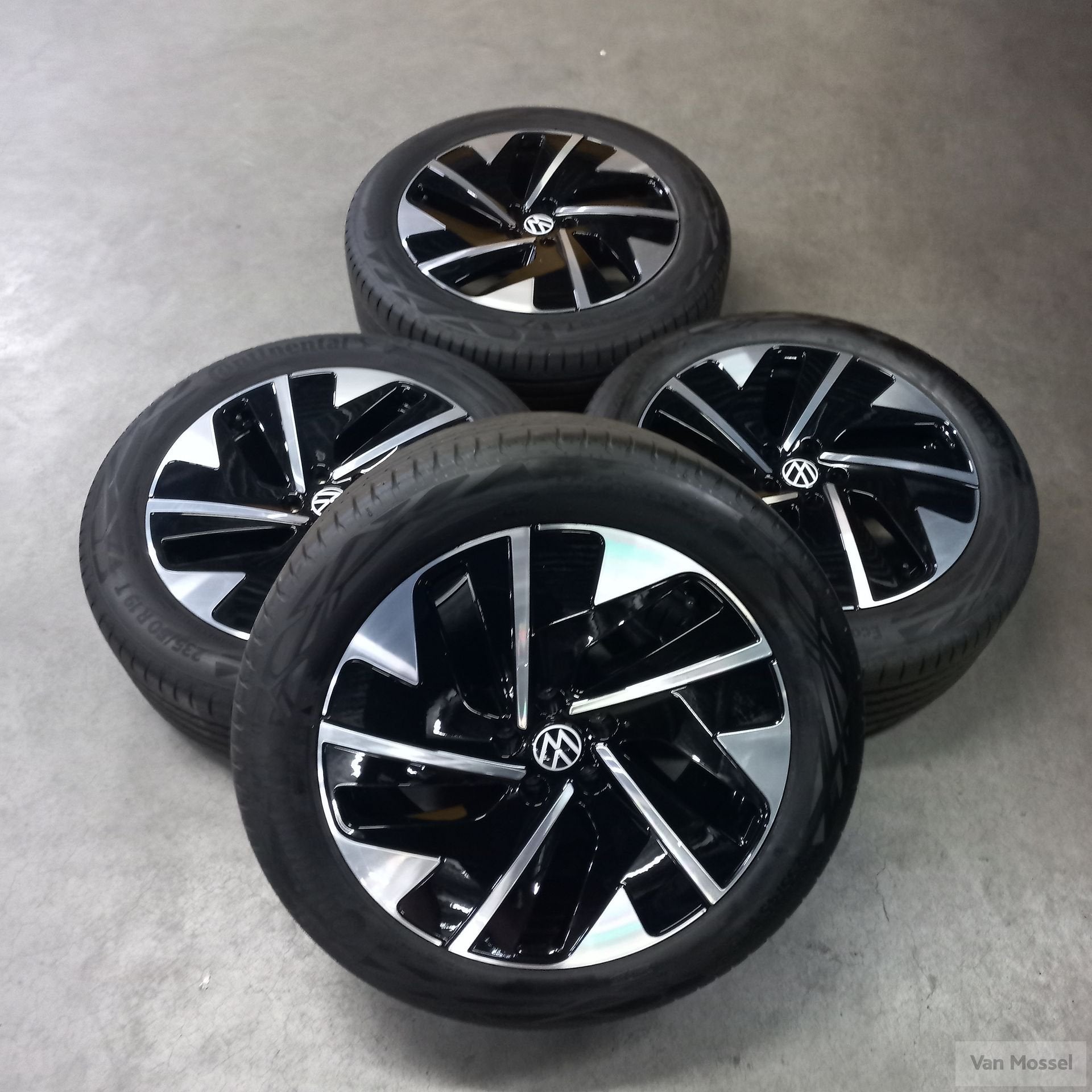 Volkswagen ID.7 Continental Eco Contact 6Q 235/50/R19 - 255/, 19 inch, Gebruikt, 255 mm, -