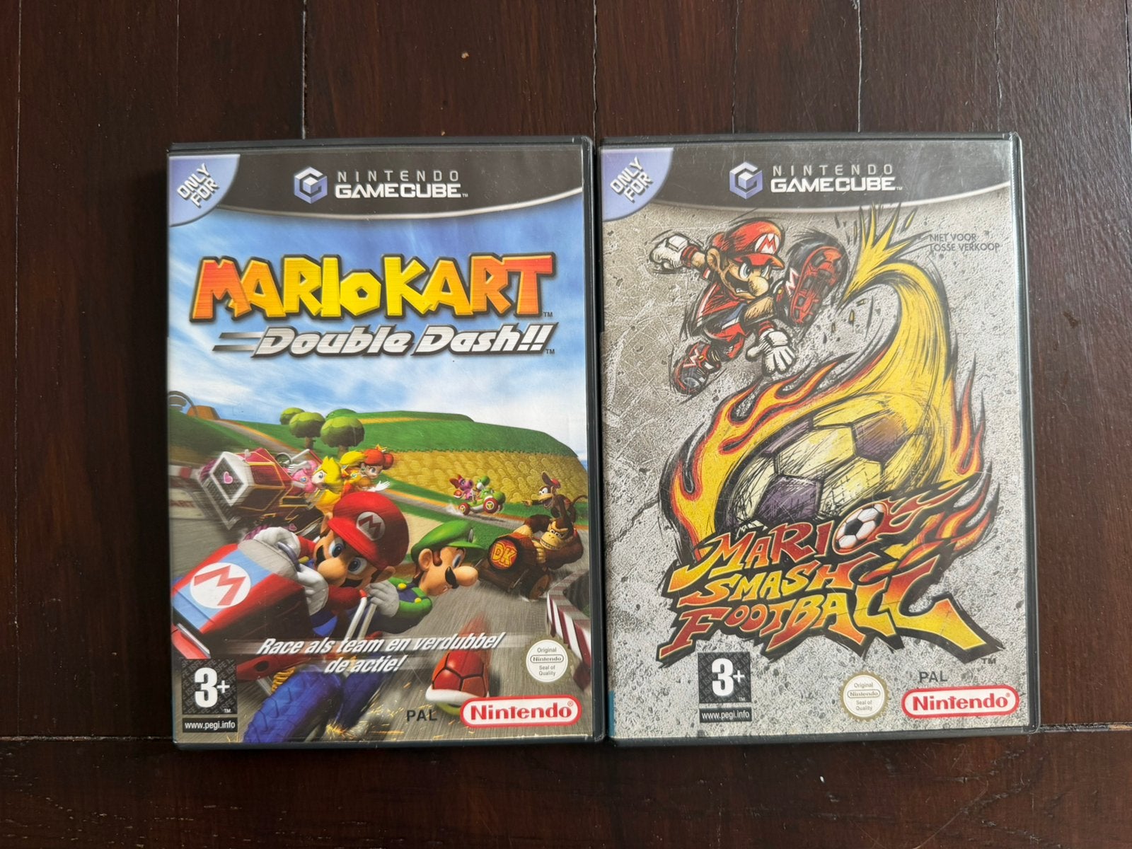 Mario Kart Double Dash + Mario Smash Football GameCube, Spelcomputers en Games, Verzenden, Racen en Vliegen, Zo goed als nieuw