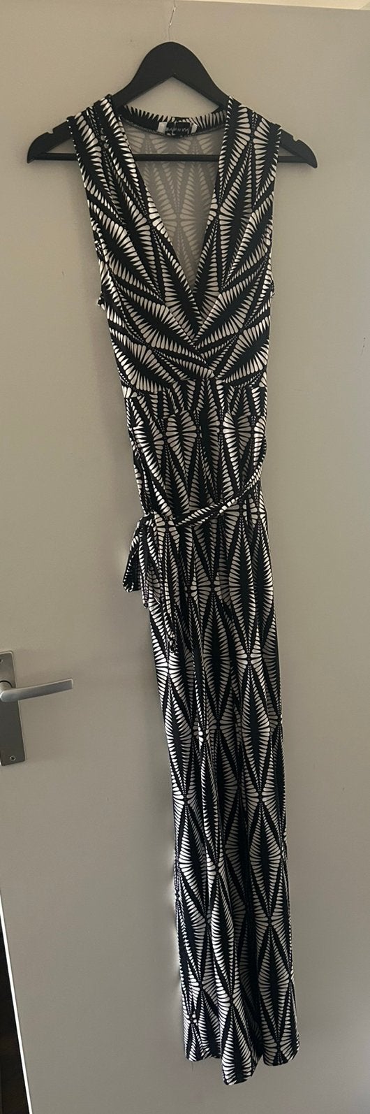 By Swan jumpsuit zwart/wit, maat S, Kleding | Dames, Jumpsuits, Ophalen of Verzenden, Nieuw, Maat 36 (S), Zwart