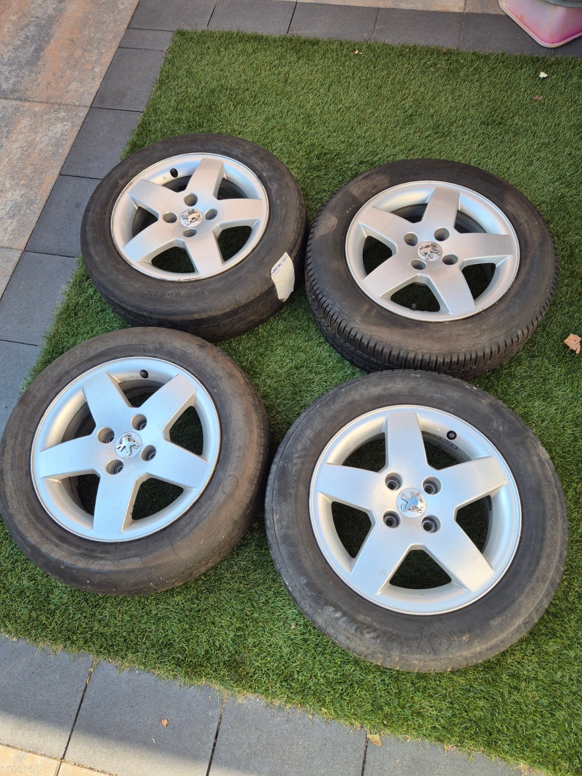 Peugeot Monaco 15 inch velgen 4x108, Ophalen, Gebruikt, 15 inch, Banden en Velgen