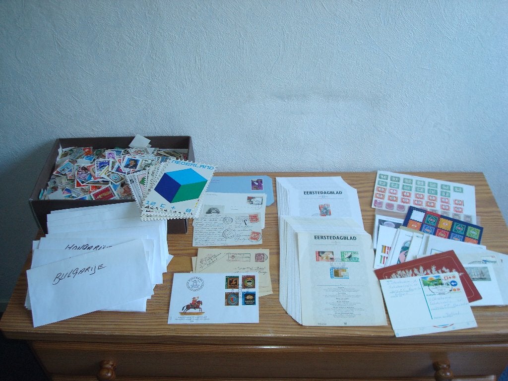 PARTIJ POSTZEGELS NEDERLAND/BUITENLAND, Postzegels en Munten, Postzegels | Volle albums en Verzamelingen, Ophalen of Verzenden