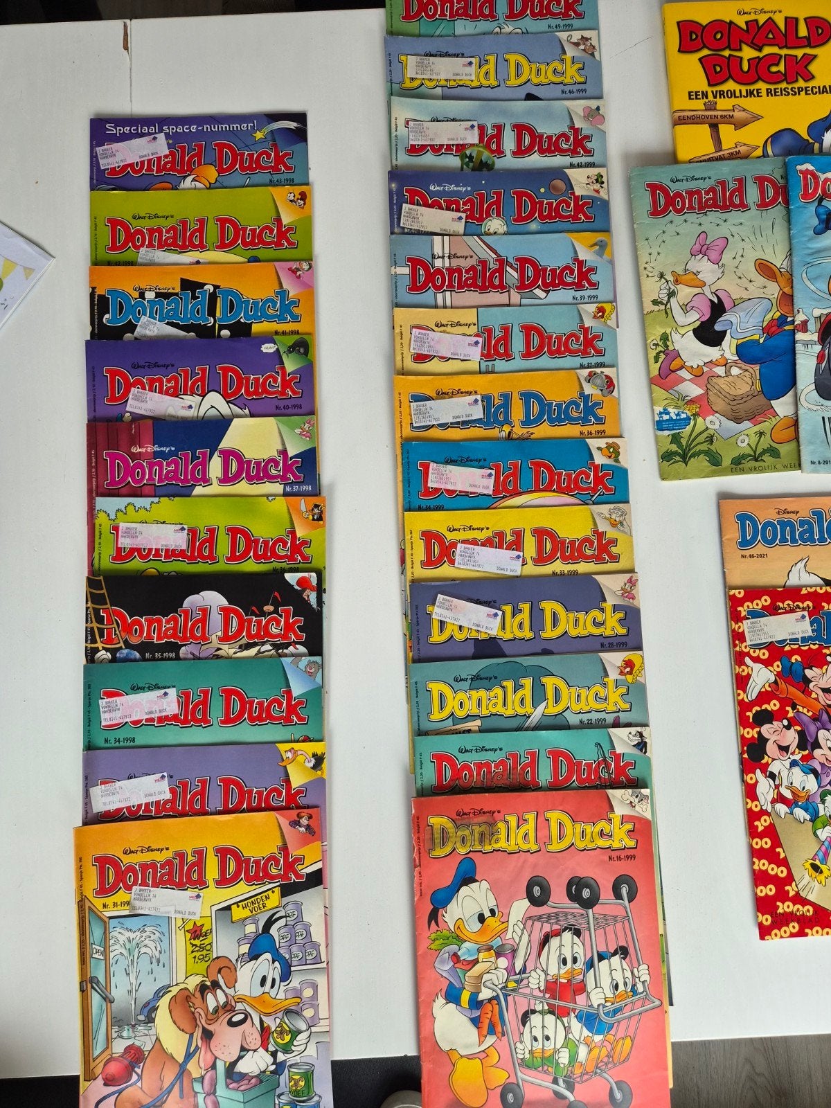 Grote collectie Donald Duck weekbladen en specials, Meerdere stripboeken, Ophalen of Verzenden, Gelezen