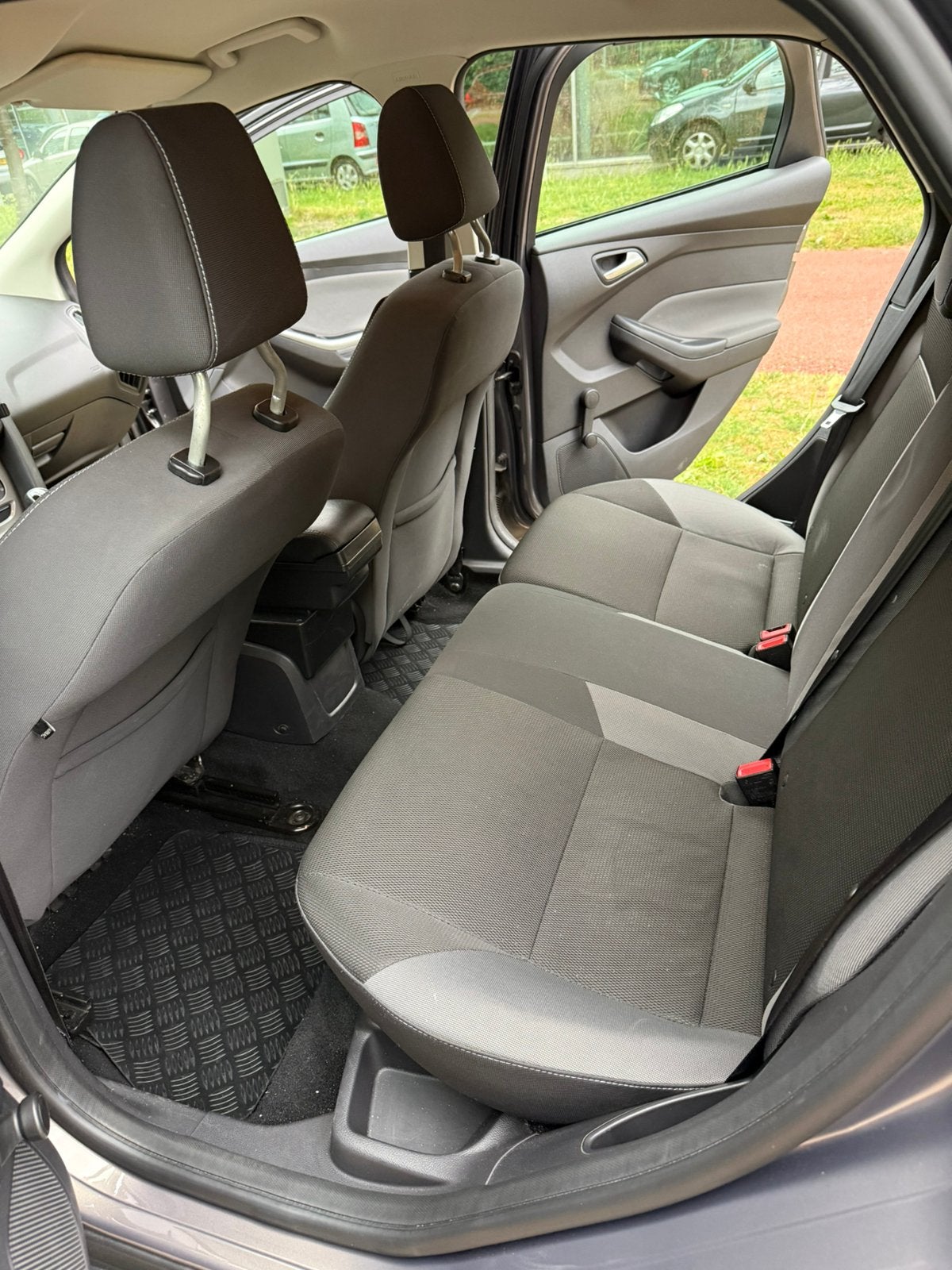 Foto 15 van Ford Focus 1.0 Ecoboost 74KW 5-D 2012 Bruin