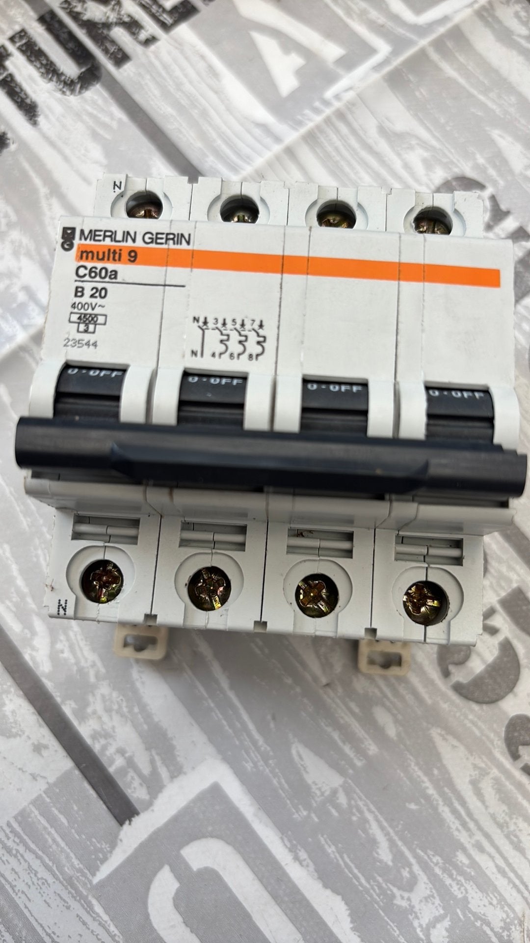 3 fase installatieautomaat 3P + nul, Ophalen of Verzenden, Zo goed als nieuw, Schakelaar