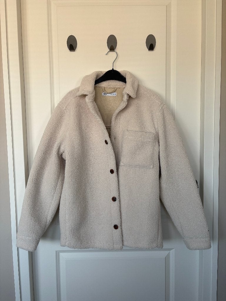 Zara Teddy Jasje Crème S-M, Zara, Maat 48/50 (M), Beige, Ophalen of Verzenden