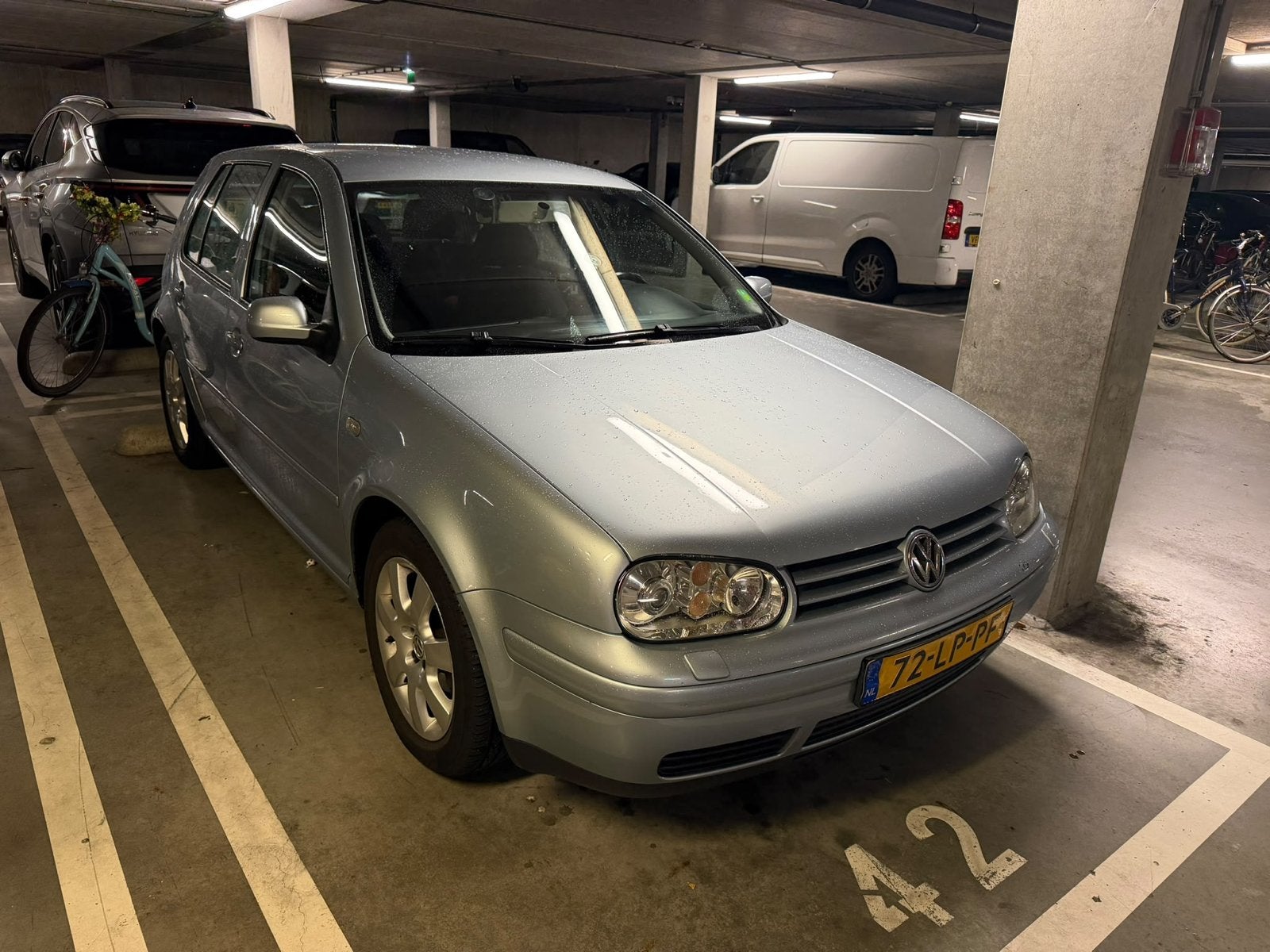 Volkswagen Golf 1.6 77KW 2003 Blauw PACIFIC, Auto's, Voorwielaandrijving, Xenon verlichting, Stof, 1145 kg