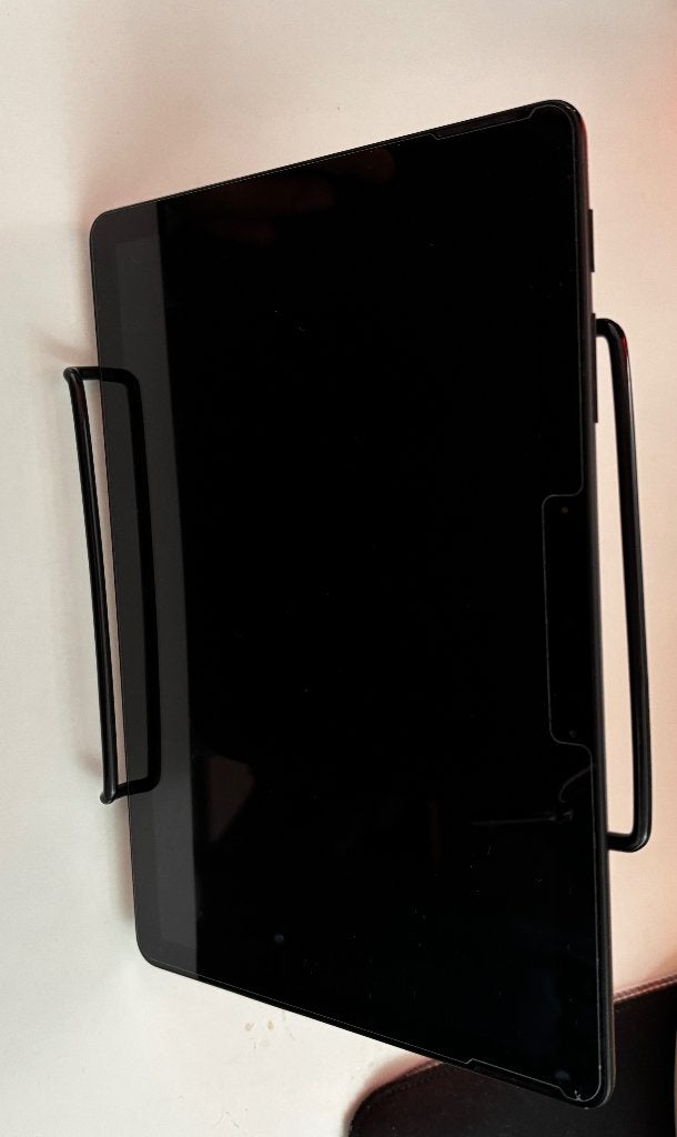 Surface Go 3 + Samsung tablet + spullen – €150, Computers en Software, Windows Tablets, Gebruikt, 64 GB, Wi-Fi en Mobiel internet