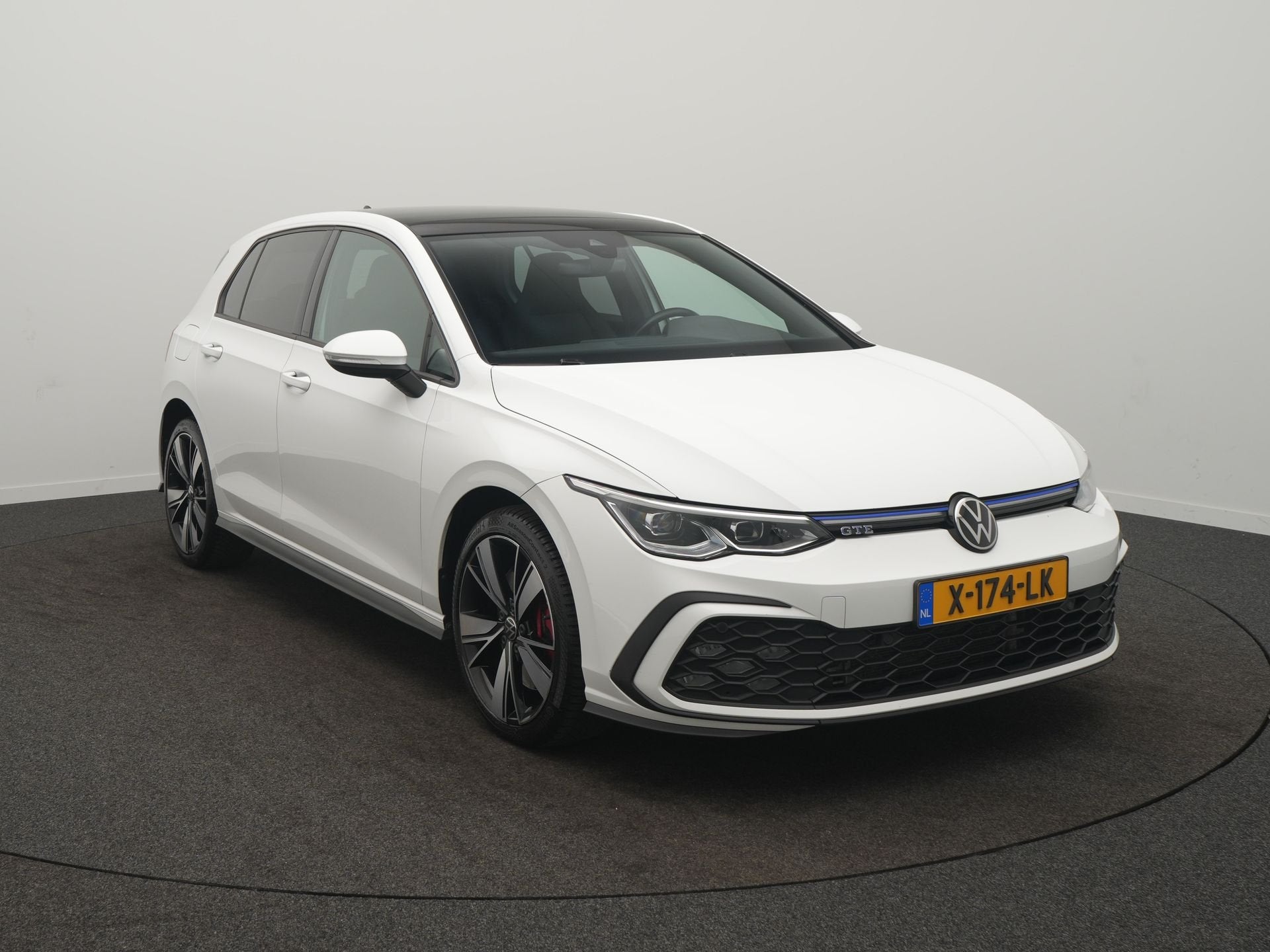 Volkswagen Golf 1.4 eHybrid GTE - RIJKLAARPRIJS - All Season, 12 maanden, Stof, Gebruikt, 4 cilinders