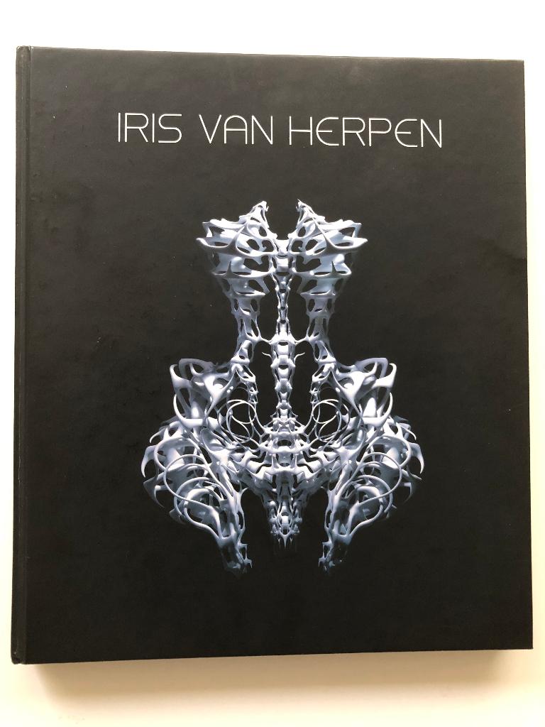 Iris van Herpen, Boeken, Mode, Zo goed als nieuw, Couturiers, Verzenden
