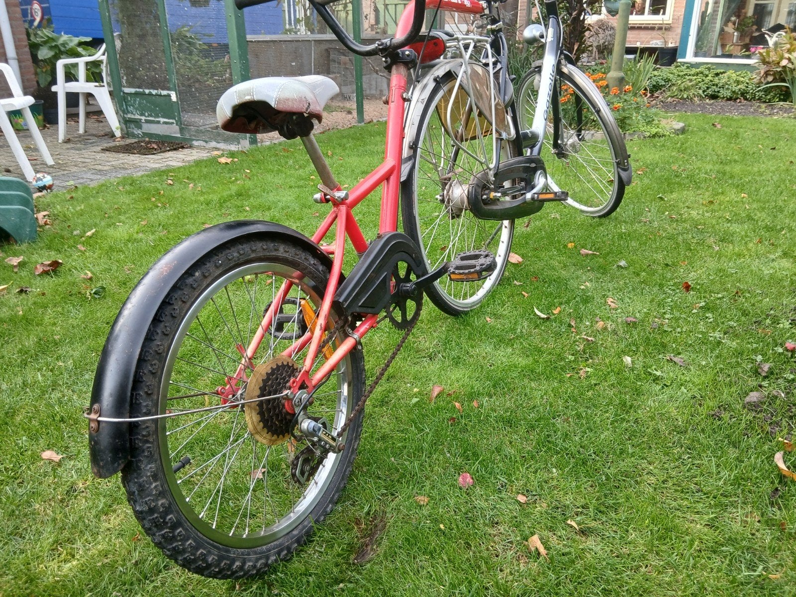 Gazelle fiets met 7 versnellingen en aanhangfiets, Ophalen, Versnellingen, Gazelle, Trommelrem