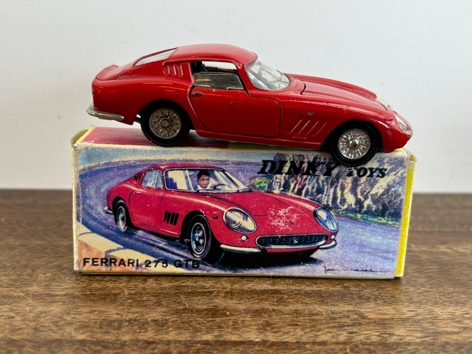 Dinky Toys 506 Ferrari 275 GTB Kopie Doosje, Ophalen of Verzenden, Zo goed als nieuw, Auto, Dinky Toys