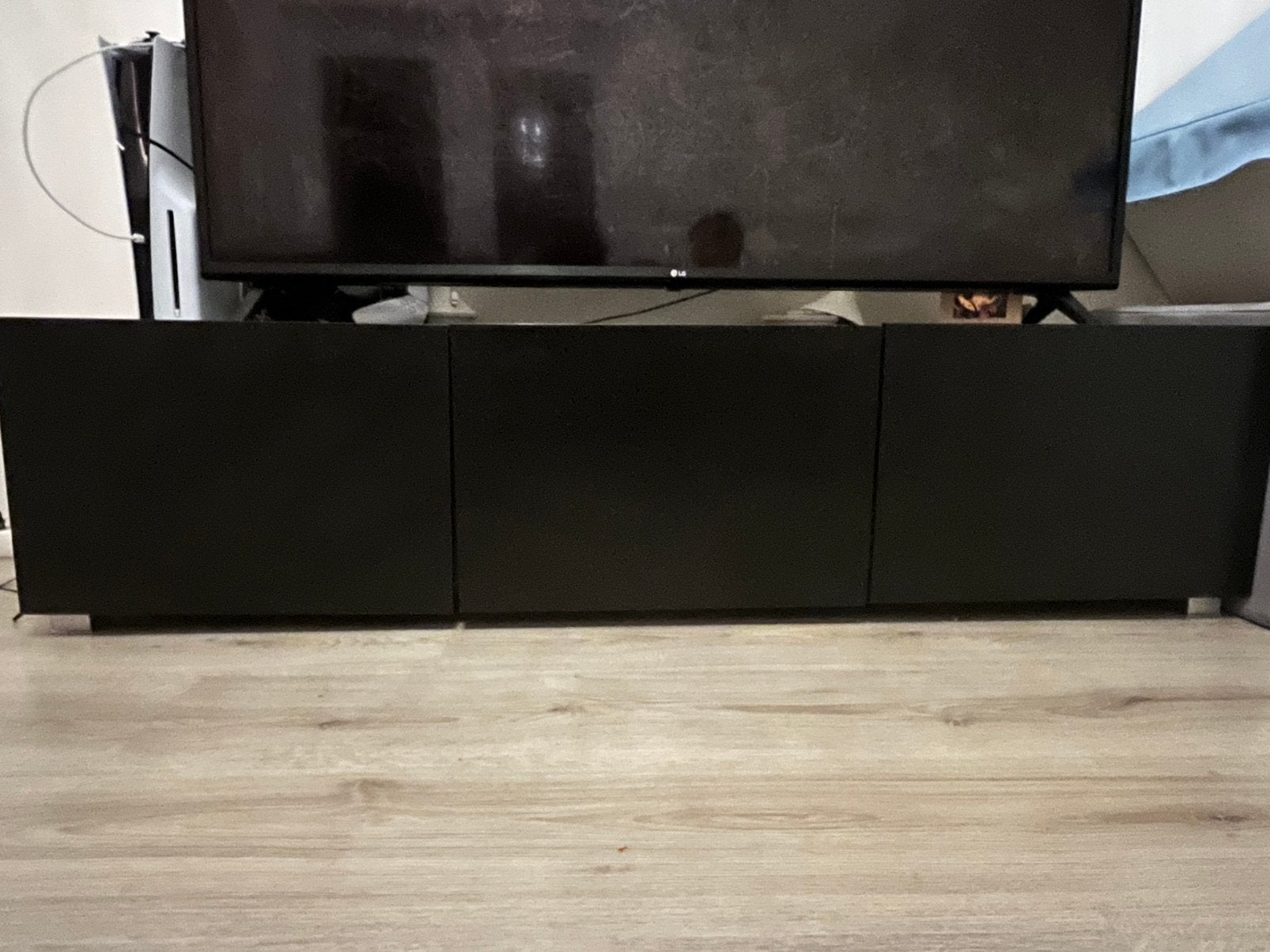 Zwarte tv meubel van meubella, Ophalen, Zo goed als nieuw, 25 tot 50 cm, Minder dan 100 cm