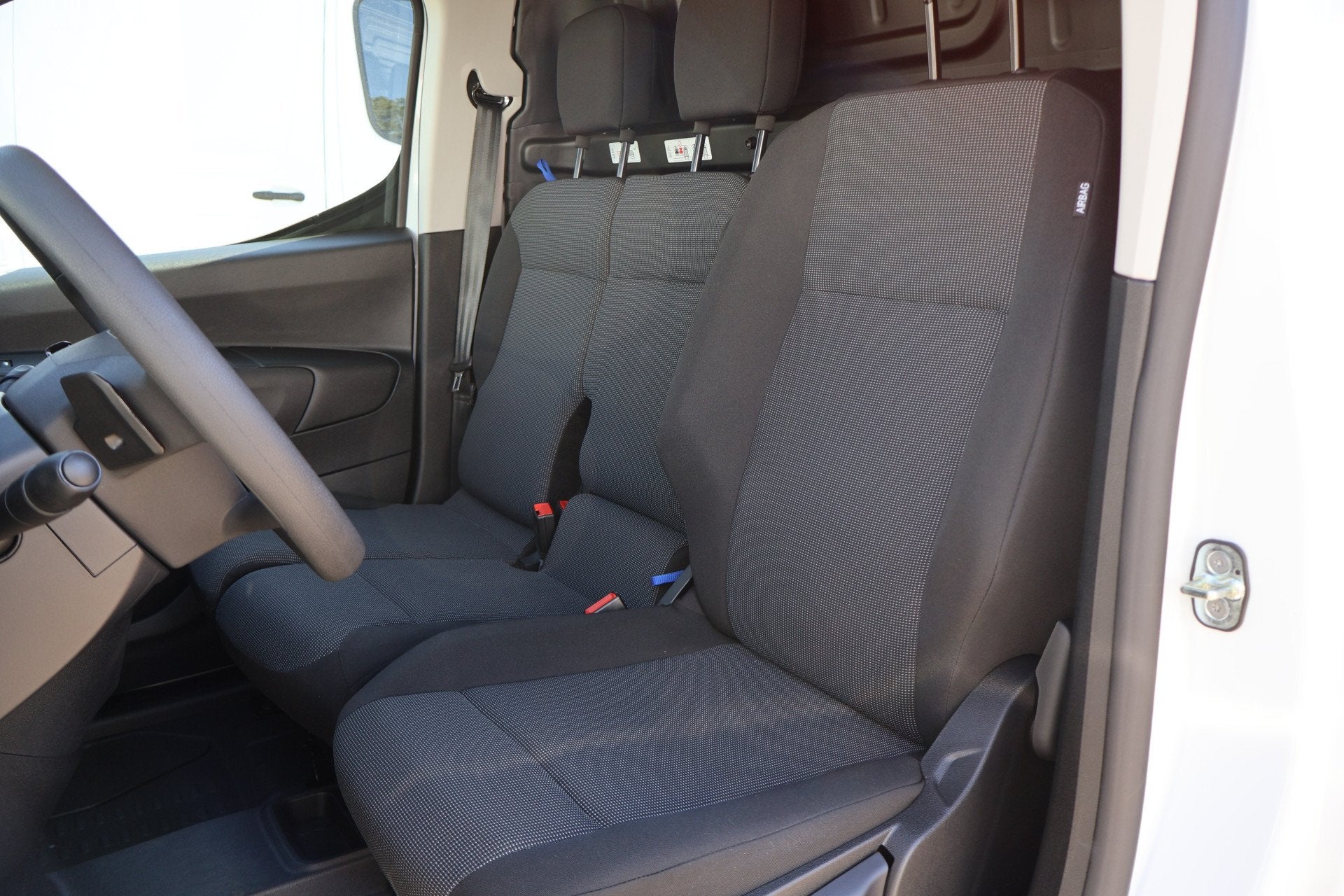 Toyota PROACE CITY Electric Comfort L1 50 kWh (bj 2026), 750 kg, 1666 kg, Wit, Toyota