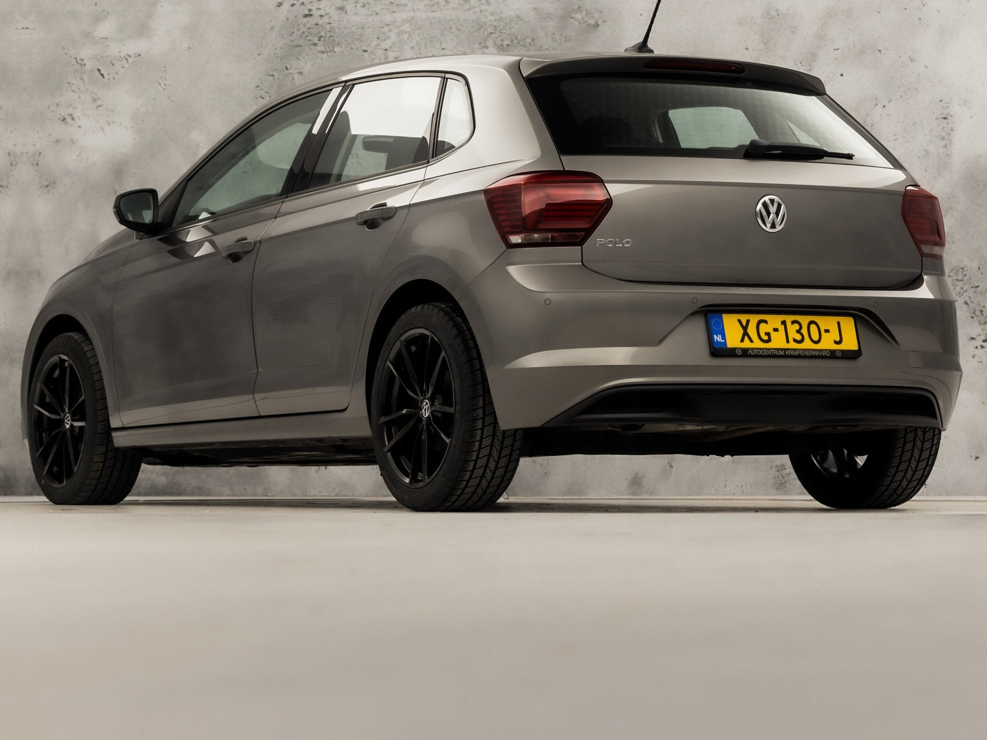 Volkswagen Polo 1.0 TSI Sportline (APPLE CARPLAY, GROOT NAVI, Voorwielaandrijving, 12 maanden, Stof, 23 km/l
