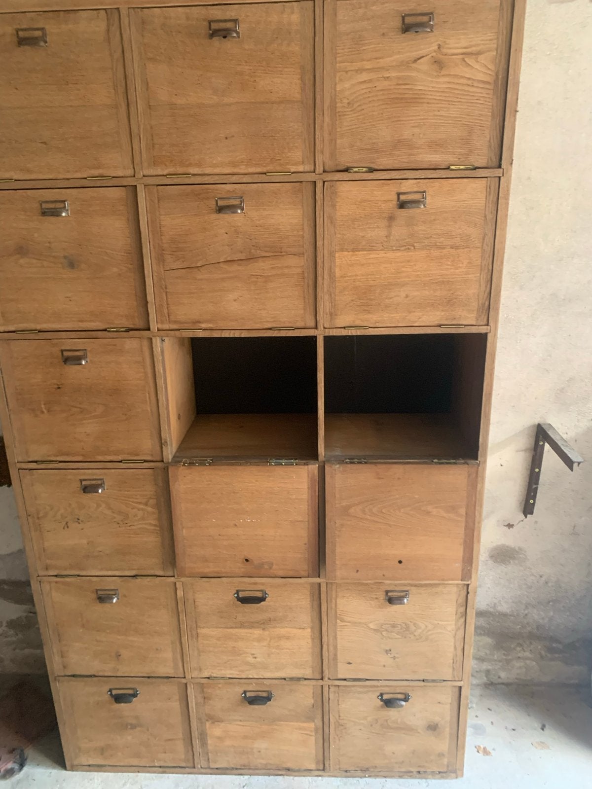 Vintage Klepkast uit Franse ijzerwaren winkel, Ophalen