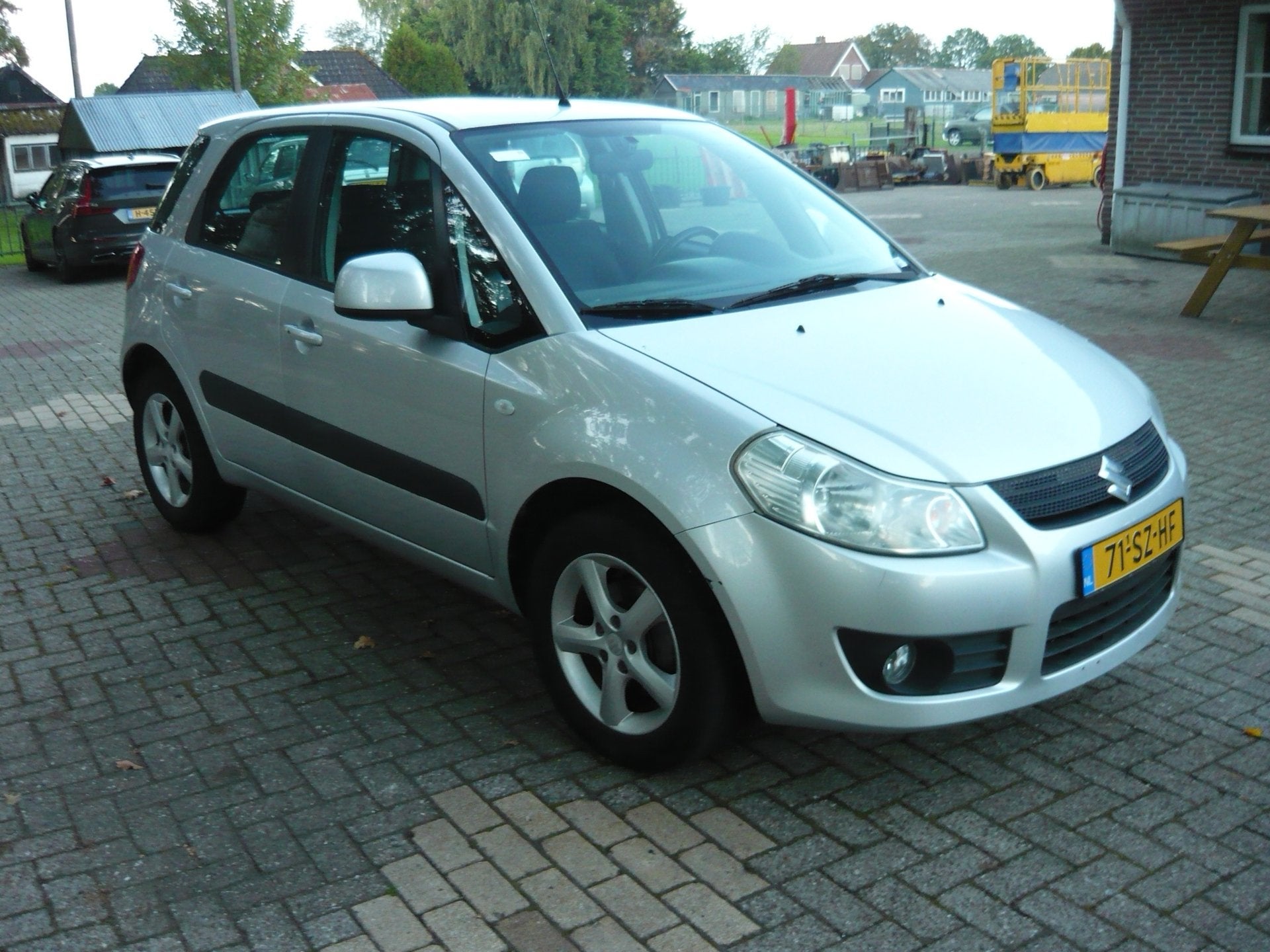 Suzuki SX4 1.6 Exclusive, Voorwielaandrijving, Gebruikt, 4 cilinders, 49 €/maand
