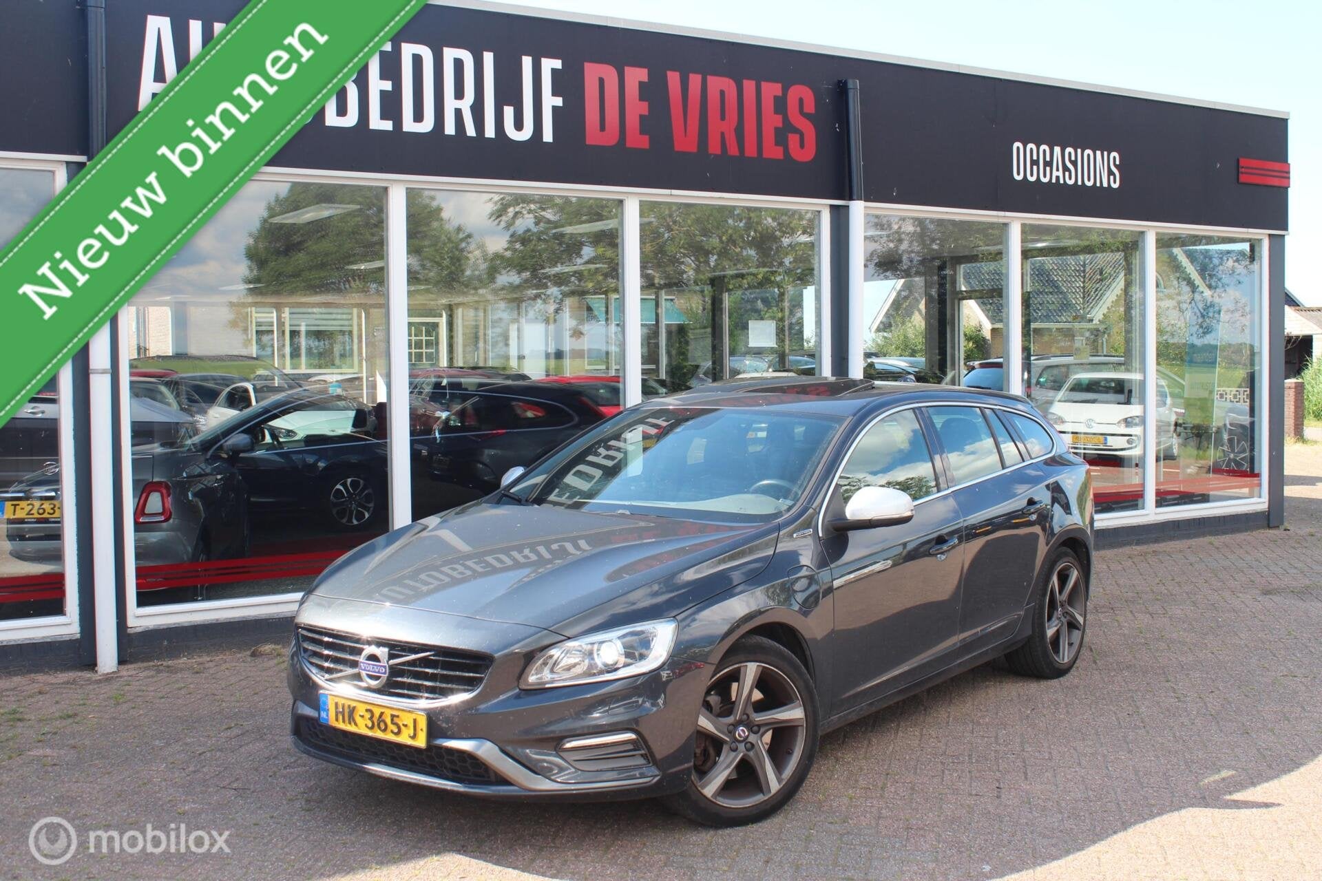 Volvo V60 2.4 D6 Twin Engine R-Design Opendak/Leder/Trekhaak, Auto's, Volvo, Automaat, Euro 6, Vierwielaandrijving, 1880 kg
