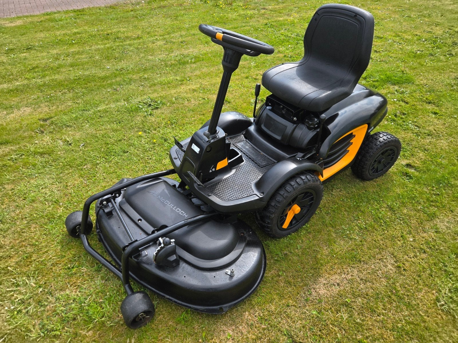 Zitmaaier MCCULLOCH FRONTMAAIER HYDRO, Ophalen, Zo goed als nieuw, 50 cm of meer, Elektrische starter