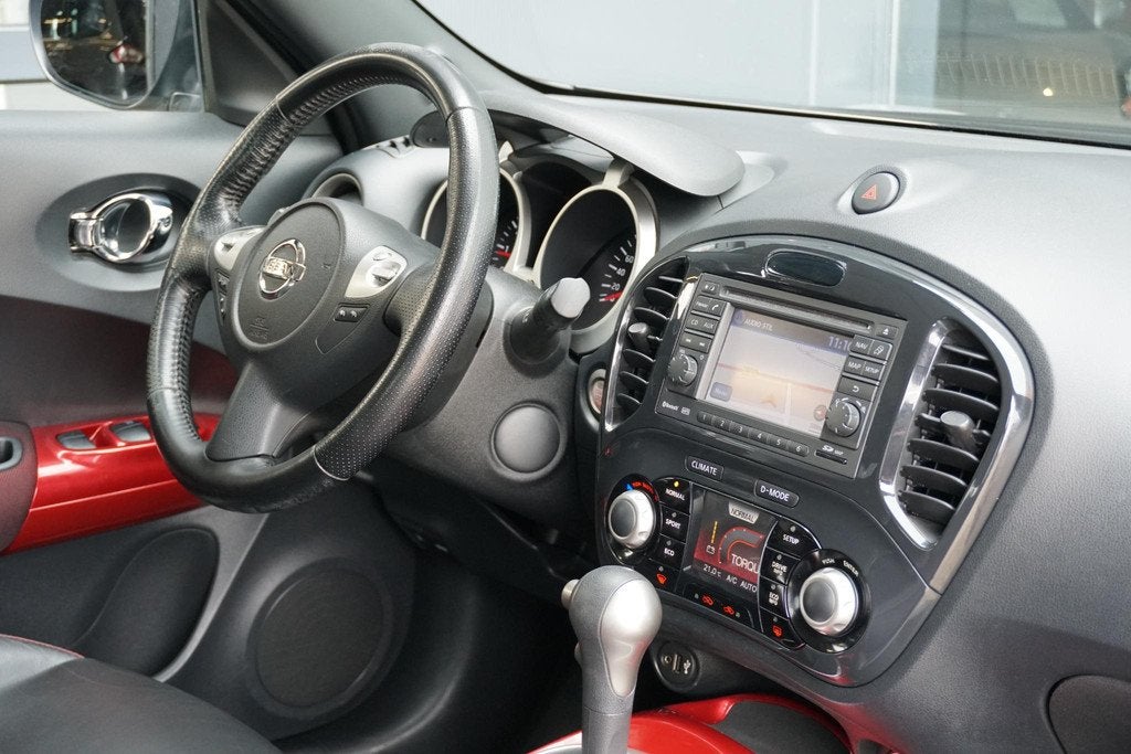 Nissan Juke 1.6 Tekna + LEDER / CAMERA / NAVI / TREKHAAK, Auto's, Nissan, Euro 5, Stoelverwarming, 4 cilinders, SUV of Terreinwagen
