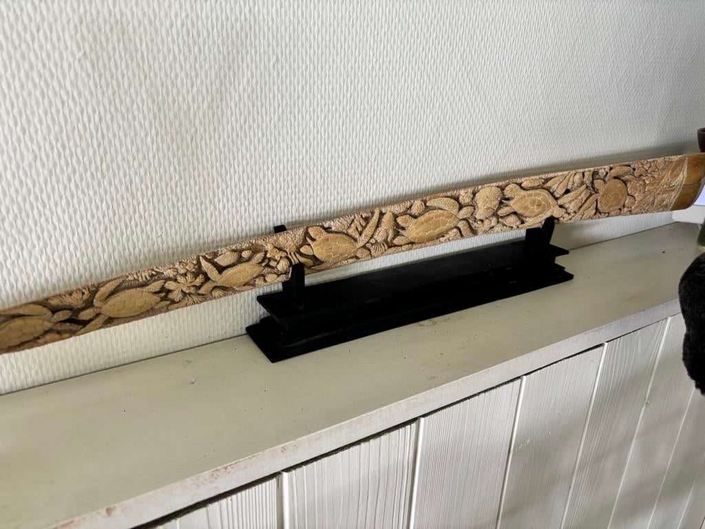 Gesneden zwaardvis rostrum / zwaardviszwaard met decoratie, Houtsnijwerk, Natuurlijk materiaal, Handgemaakt, Zeeleven