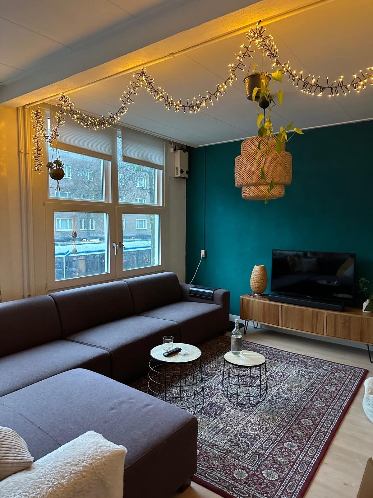 IKEA Stockholm TV meubel met zwarte metalen pootjes, Gebruikt, 150 tot 200 cm, Ophalen of Verzenden, Minder dan 100 cm