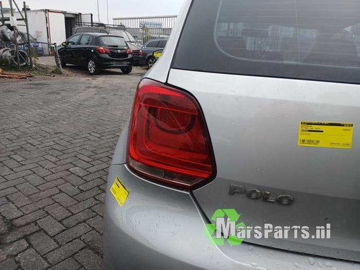Achterlicht links van een Volkswagen Polo, Gebruikt, -, Volkswagen, -