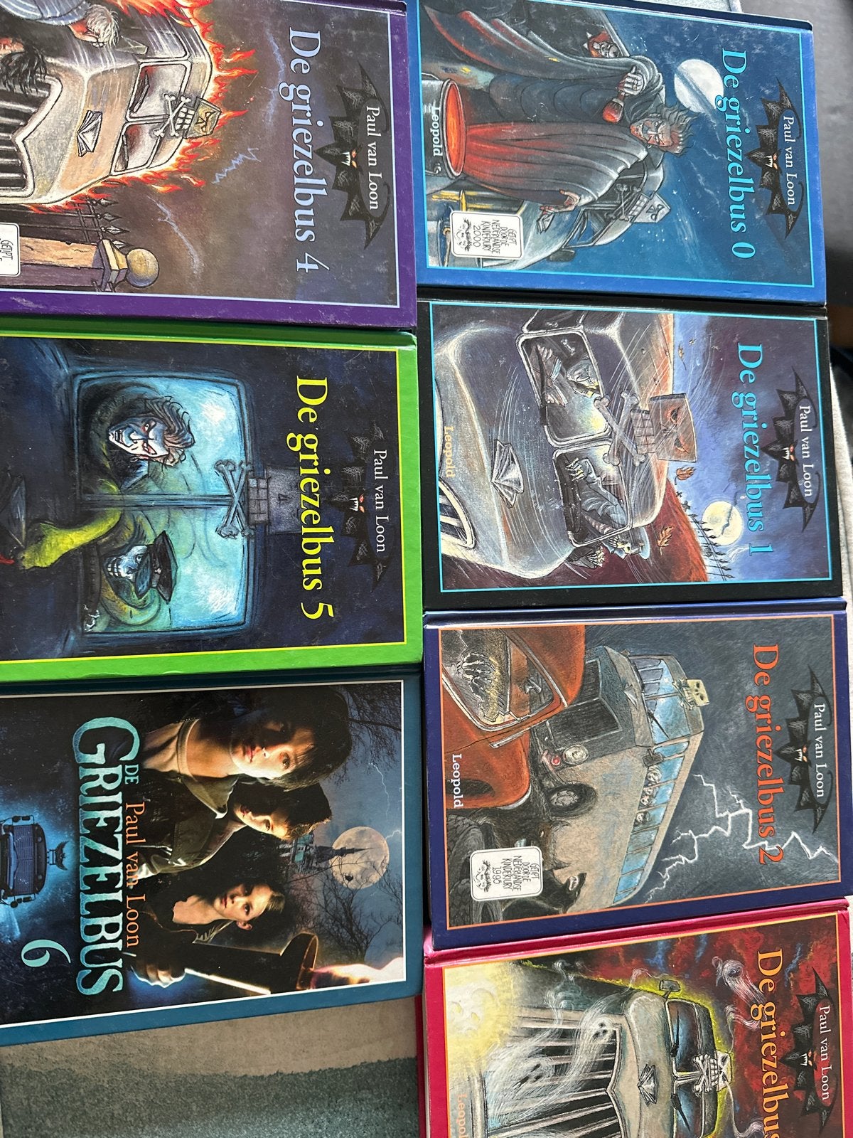 De Griezelbus serie 0-6 - Paul van Loon (7 boeken), Ophalen, Zo goed als nieuw, Fictie algemeen