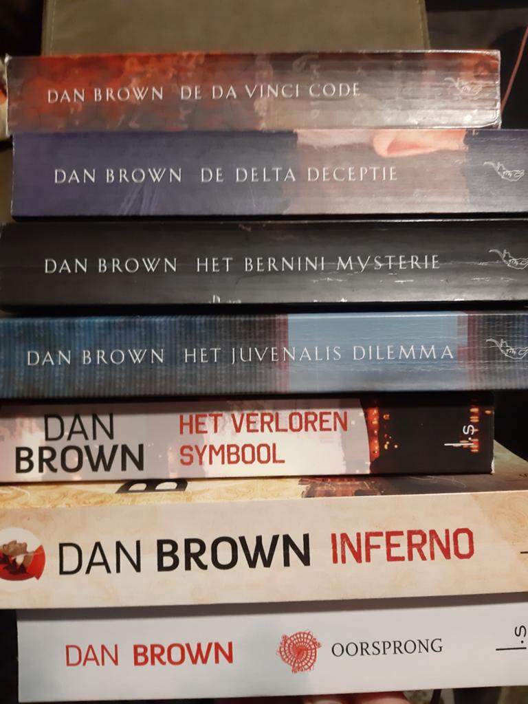 Dan Brown boeken, Boeken, Partijen en Verzamelingen, Ophalen of Verzenden, Gelezen