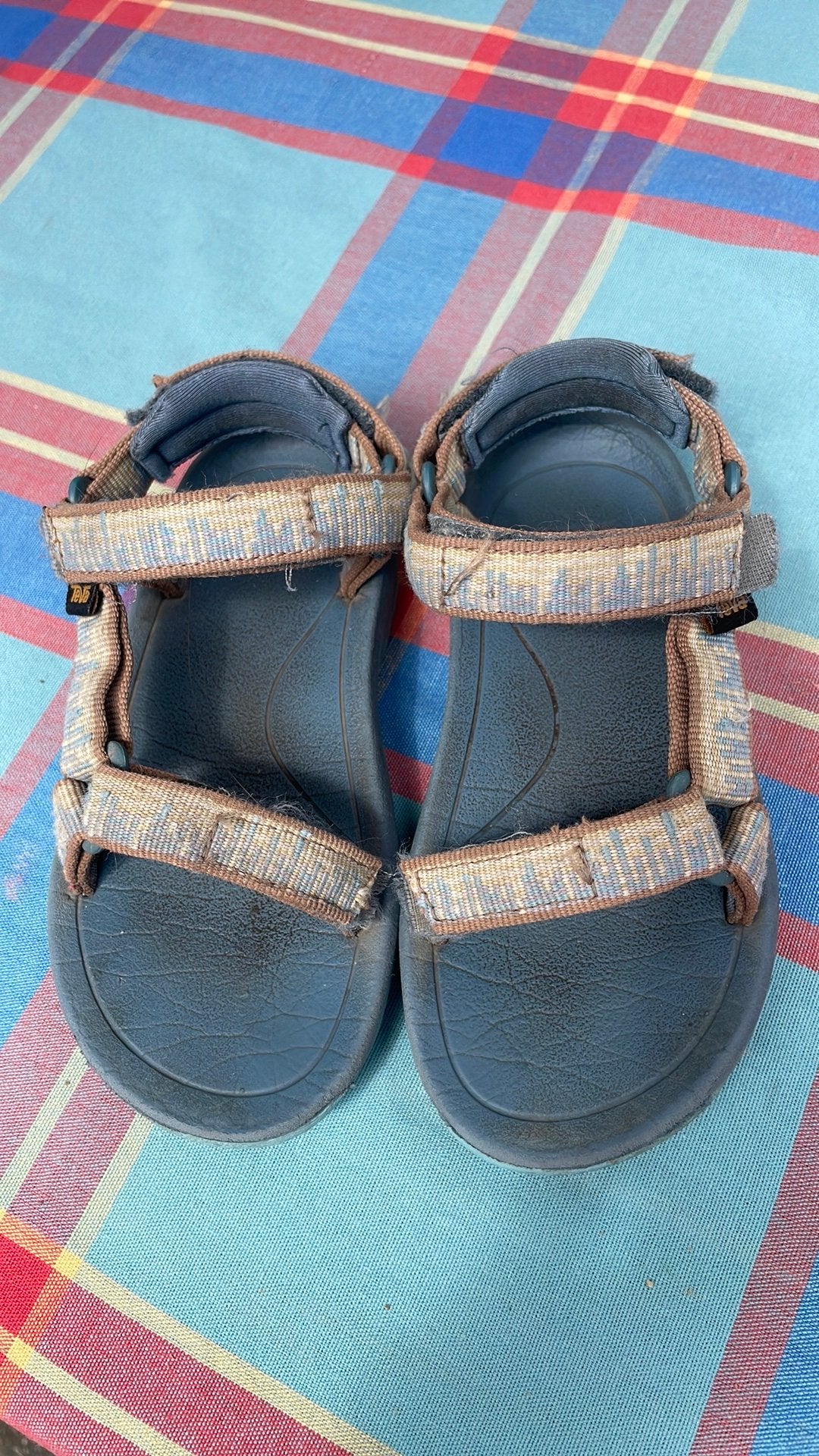 Teva sandalen maat 27 alleen ophalen, Kinderen en Baby's, Ophalen, Jongen of Meisje, Overige typen, Zo goed als nieuw