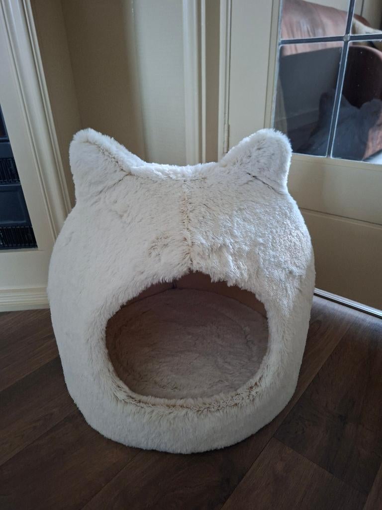 Katten mand / holletje, Ophalen, Zo goed als nieuw, Overige