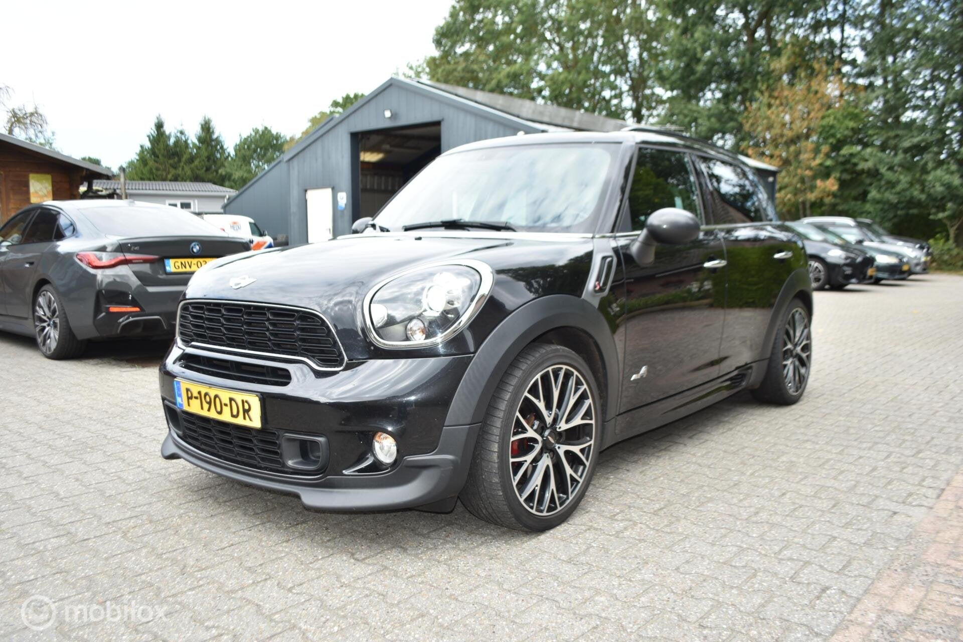 Mini Countryman 1.6 Cooper S ALL4 Works Uitv Revisie motor, Euro 5, 1380 kg, Gebruikt, Zwart
