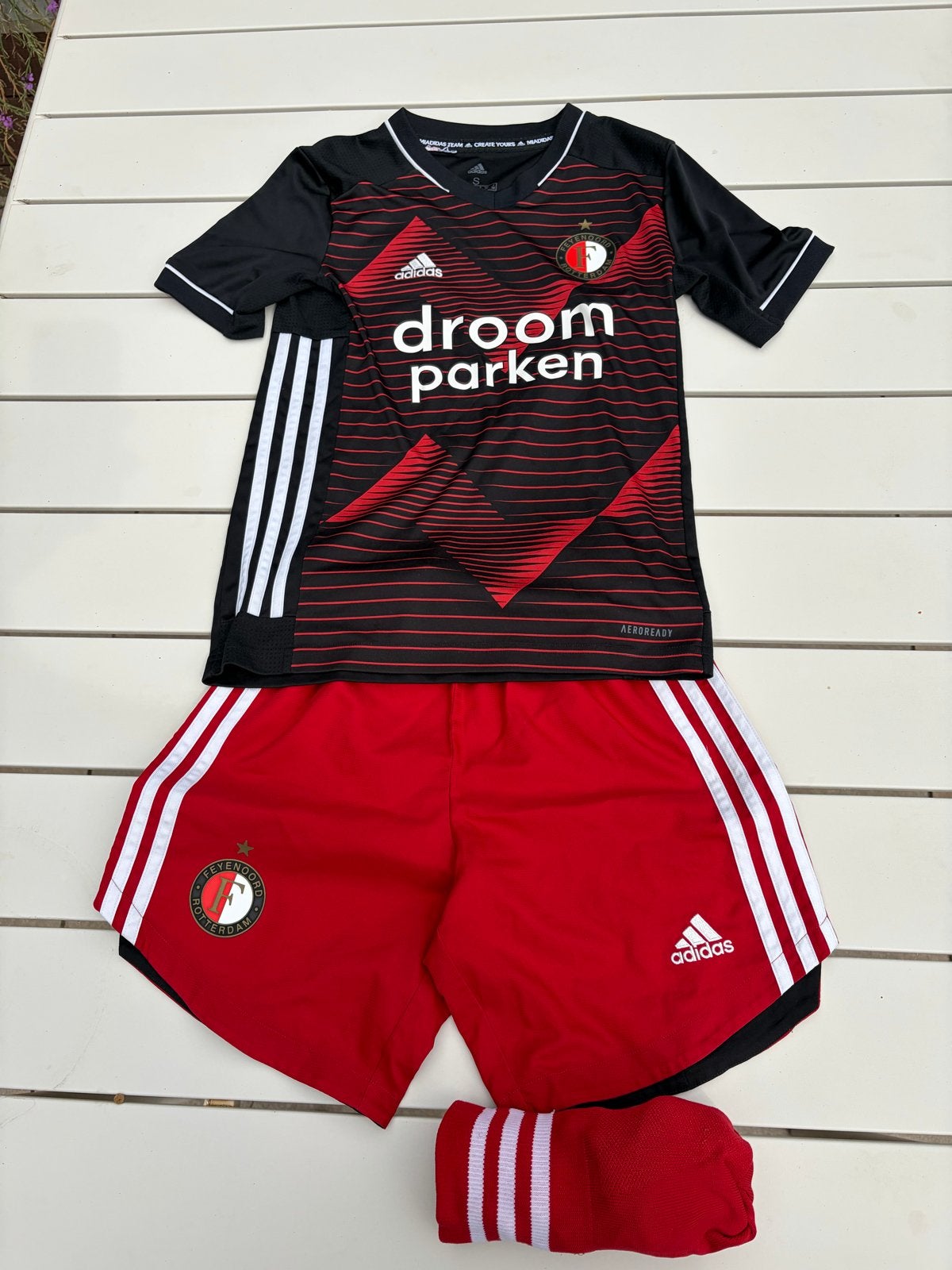Feyenoord tenue 2020/2021 (shirt, broekje), Kinderen en Baby's, Ophalen of Verzenden, Gebruikt, Jongen, Setje