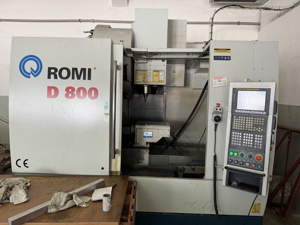 Machining center (vertical) ROMI D 800, Ophalen, Gebruikt, Metaal, Machine