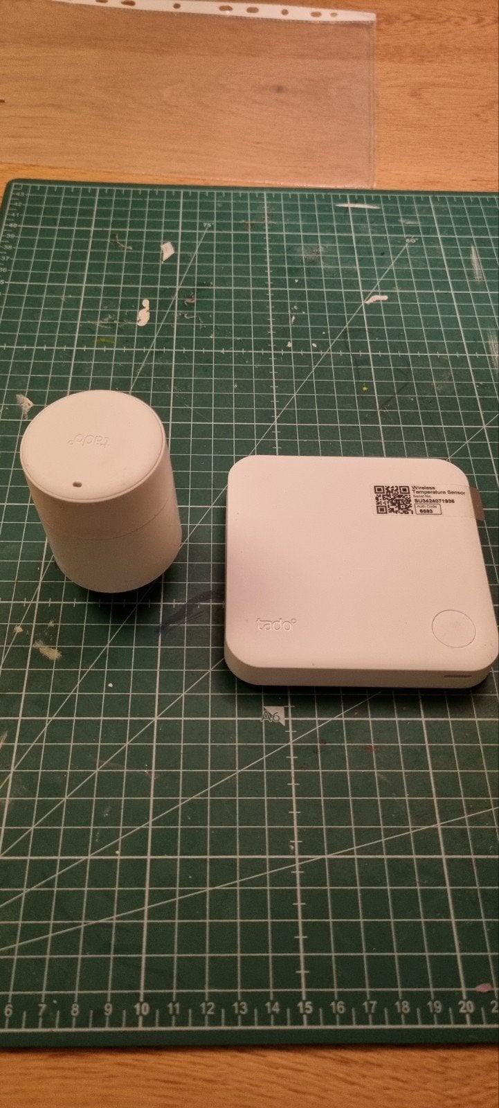 Tado Slimme Thermostaat en radiatorknop, Ophalen of Verzenden, Slimme thermostaat, Zo goed als nieuw