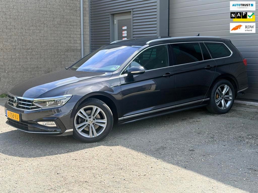 Volkswagen Passat Variant 1.5 TSI R-Line Business + |PANO|AC, Auto's, Volkswagen, 730 kg, Euro 6, 4 cilinders, 150 pk