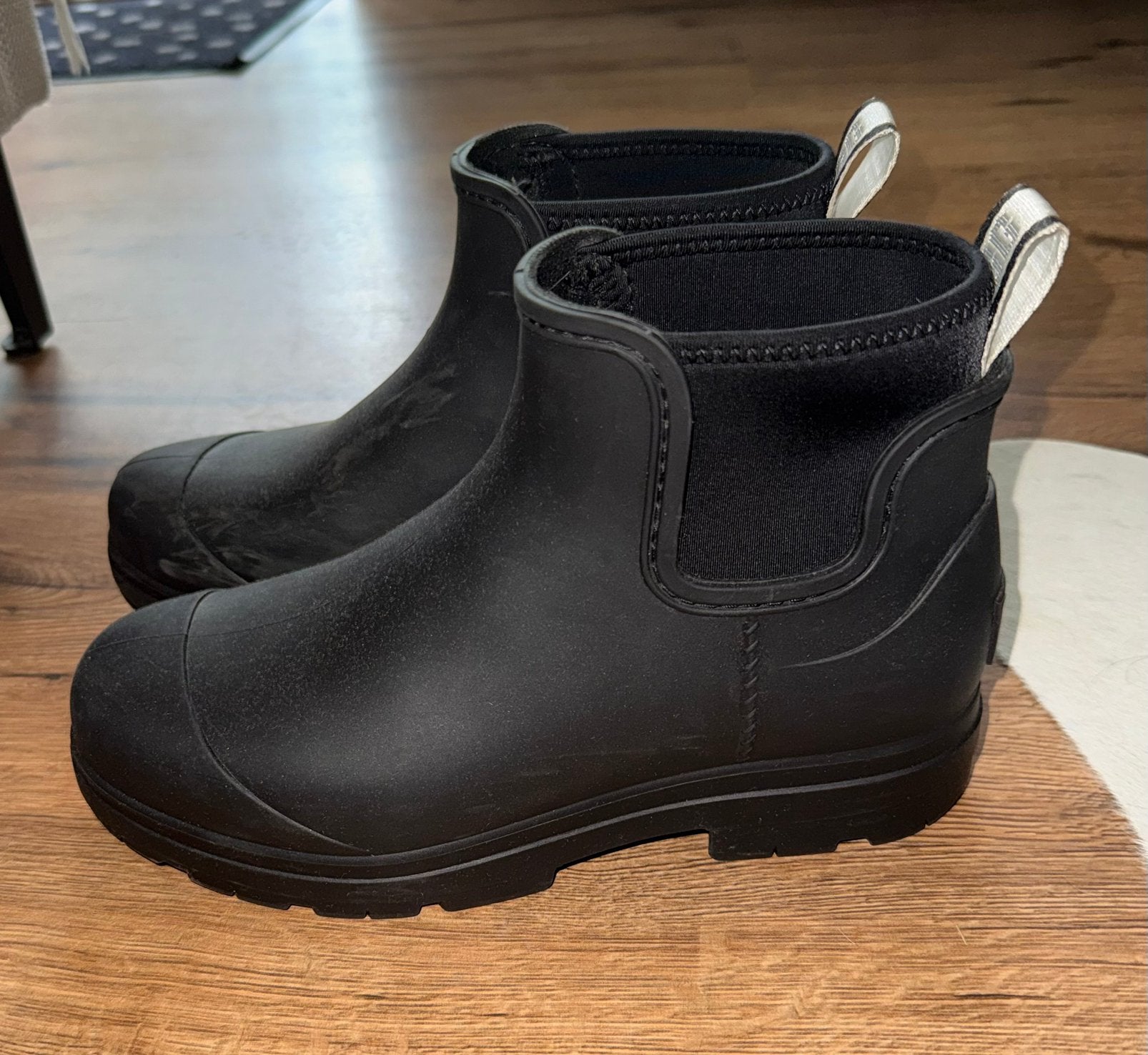 Ugg kaplaarzen zwart, Verzenden, Zwart, Regenlaarzen, Zo goed als nieuw