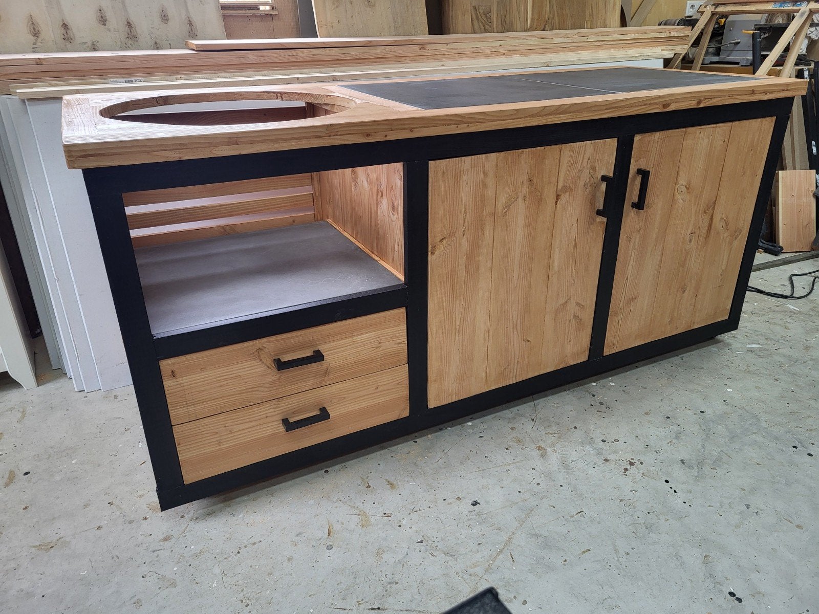Buitenkeuken douglashout, Ophalen of Verzenden, Houtskool