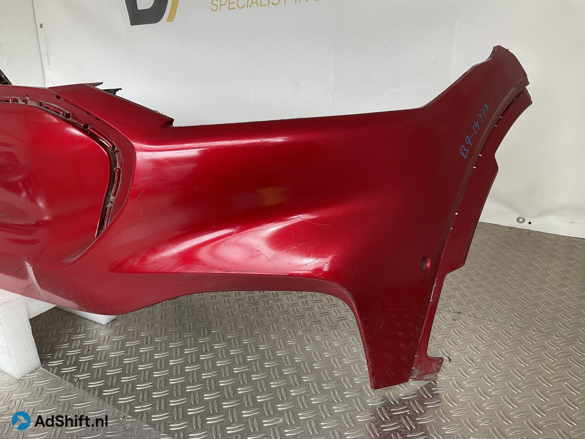 Bumper Ford Mustang Mach-E LJ8B-17E857-A Voorbumper D9-14777, Bumper
