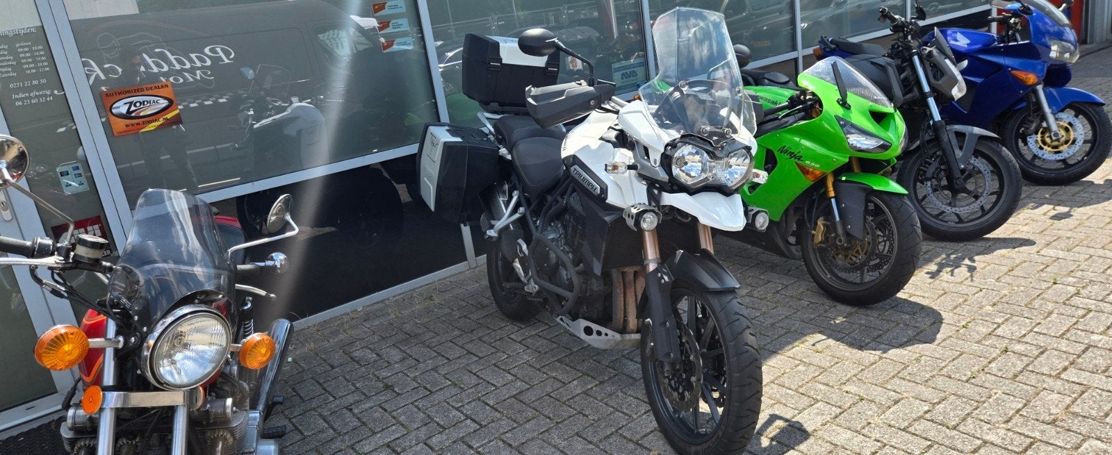 Triumph Tiger 1200 Explorer XC, kofferset, dealeronderhouden, Motoren, Motoren | Triumph, Particulier, Toermotor