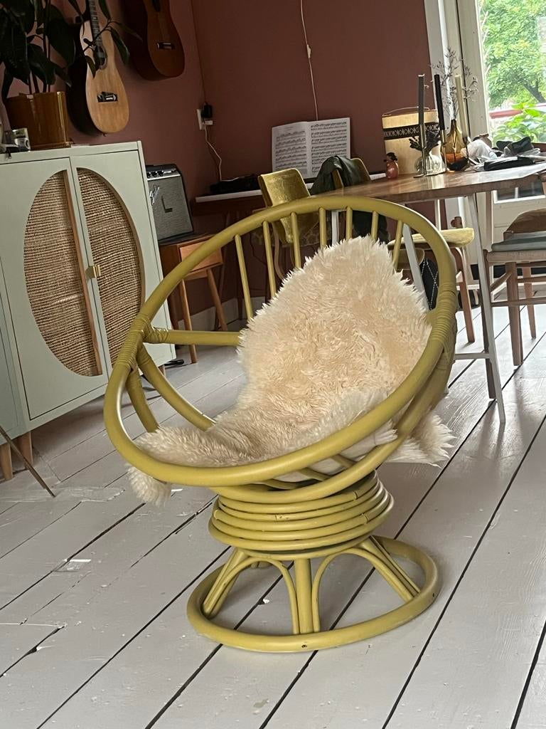 Retro rotan stoel / schommelstoel bamboe, Ophalen, Gebruikt, Overige kleuren, Riet of Rotan