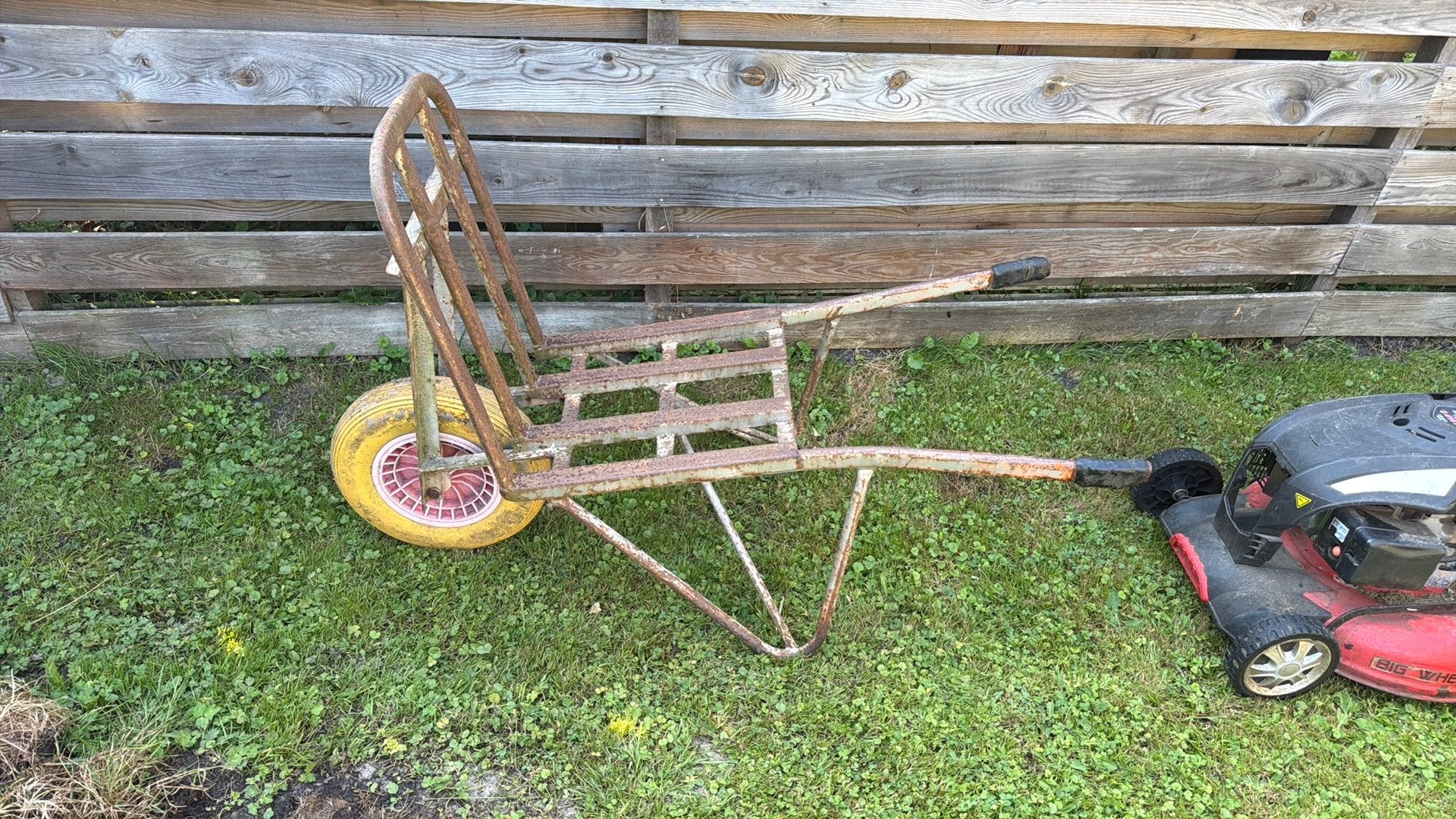 Steenkruiwagen, Tuin en Terras, Ophalen, Zo goed als nieuw, Eenwielig