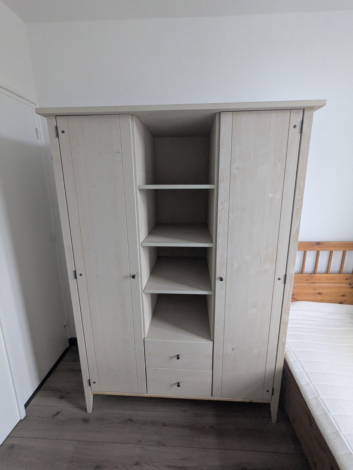 GRATIS: Kledingkast, Ophalen, Gebruikt, 100 tot 150 cm, Met lade(s)