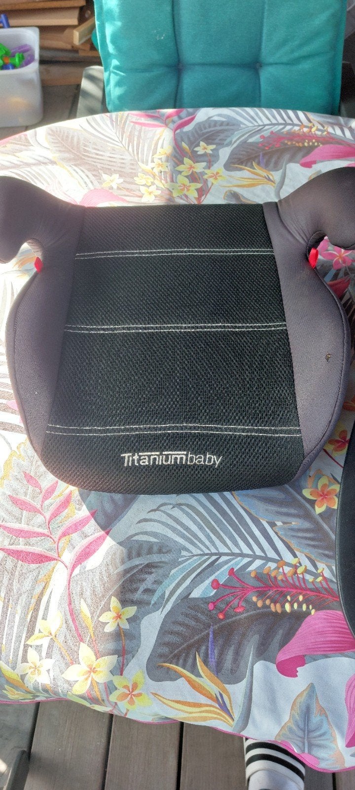 Titanium Baby Stoelverhoger - Gebruikt, Kinderen en Baby's, 15 t/m 36 kg, Ophalen, Overige merken, Gebruikt