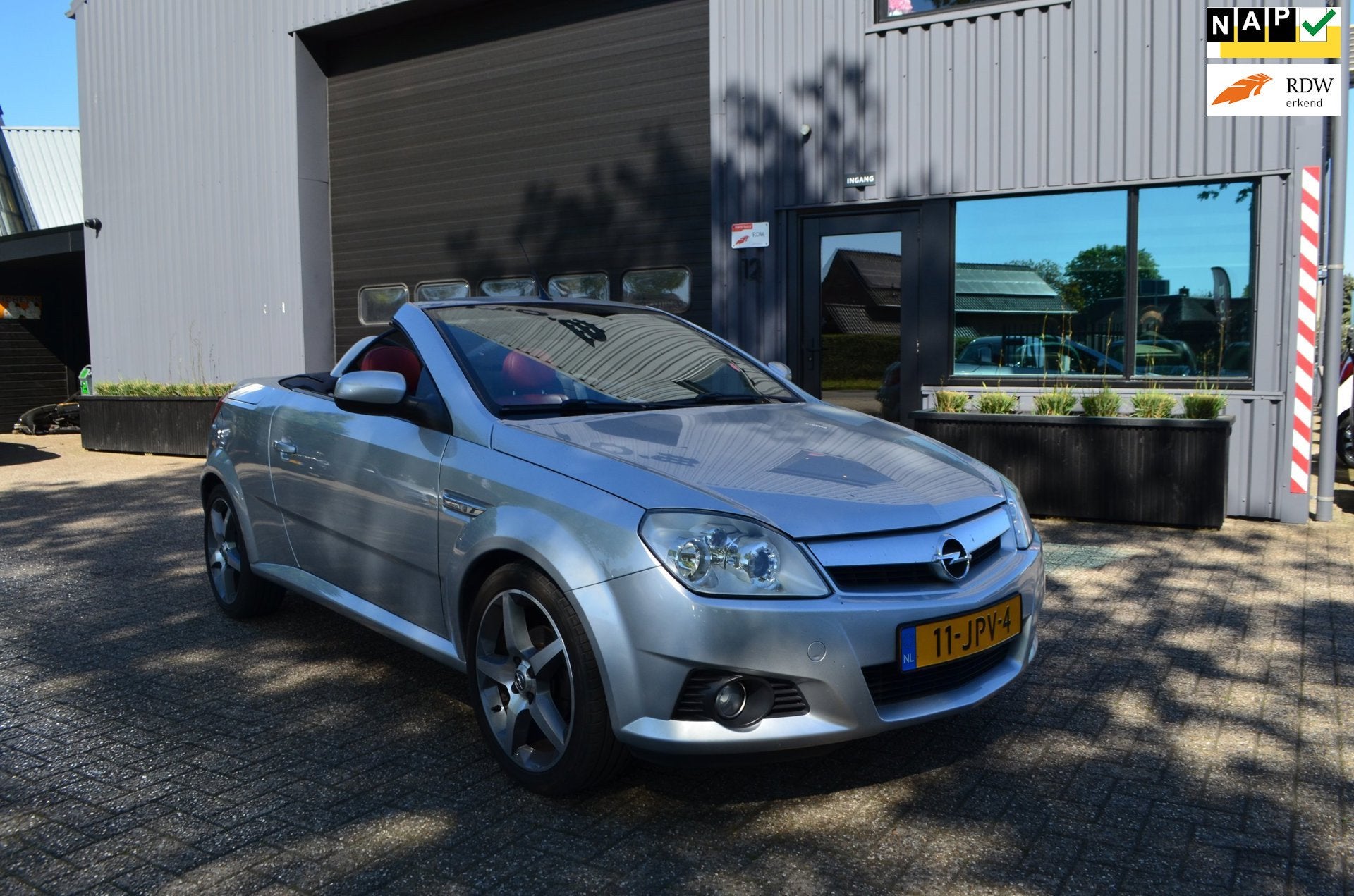Opel Tigra TwinTop 1.8-16V Rhythm | Leder | Stoelverwarming, 125 pk, Gebruikt, 4 cilinders, 1796 cc