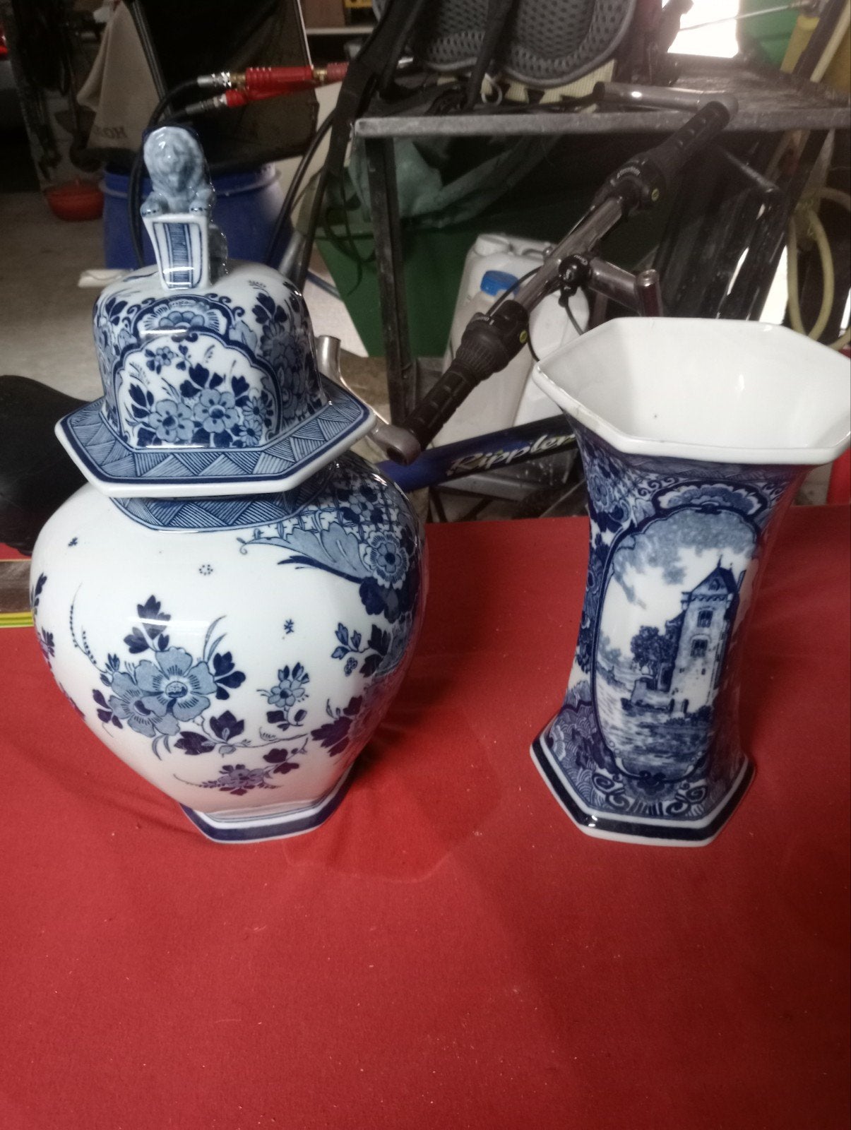 2 Delfts blauwe vazen, Antiek en Kunst, Ophalen of Verzenden