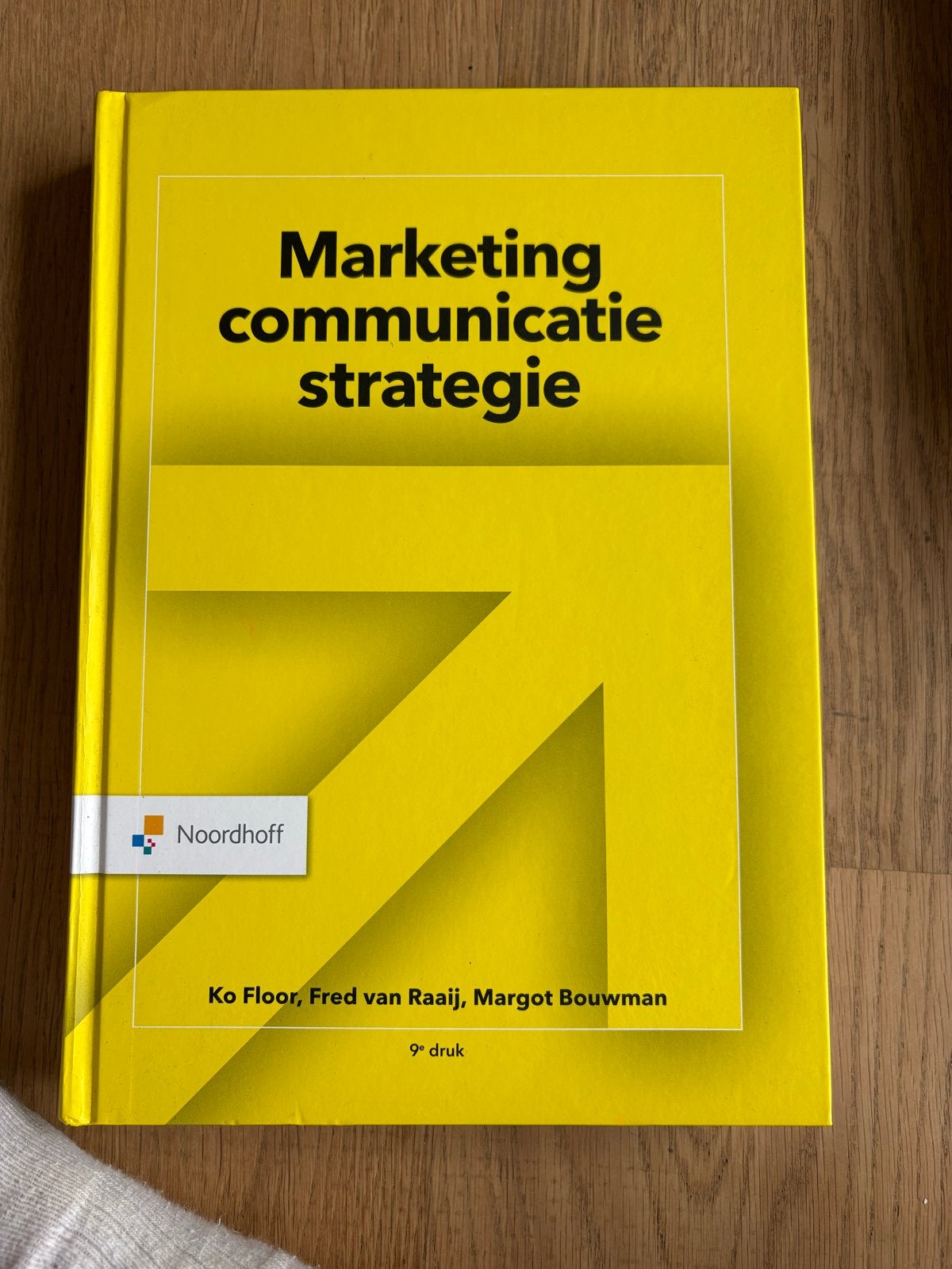 Marketing communicatie strategie - 9e druk, Ophalen, Gamma, Zo goed als nieuw, HBO