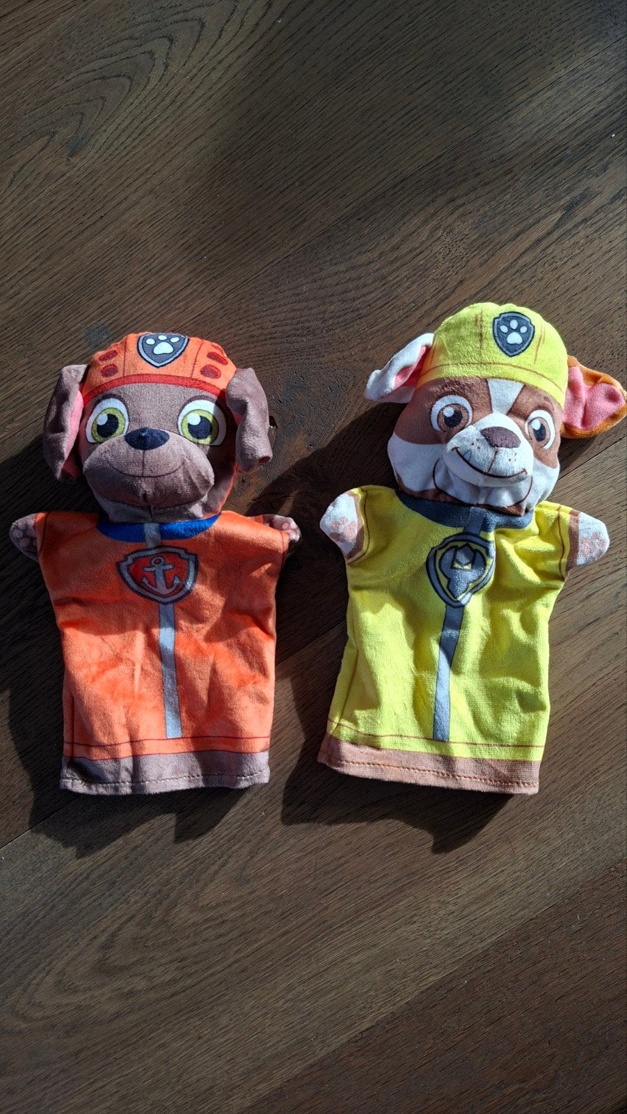 Paw Patrol handpoppen: Rubble en Zuma, Oranje, Gebruikt, Klein (minder dan 20 cm), Paw Patrol