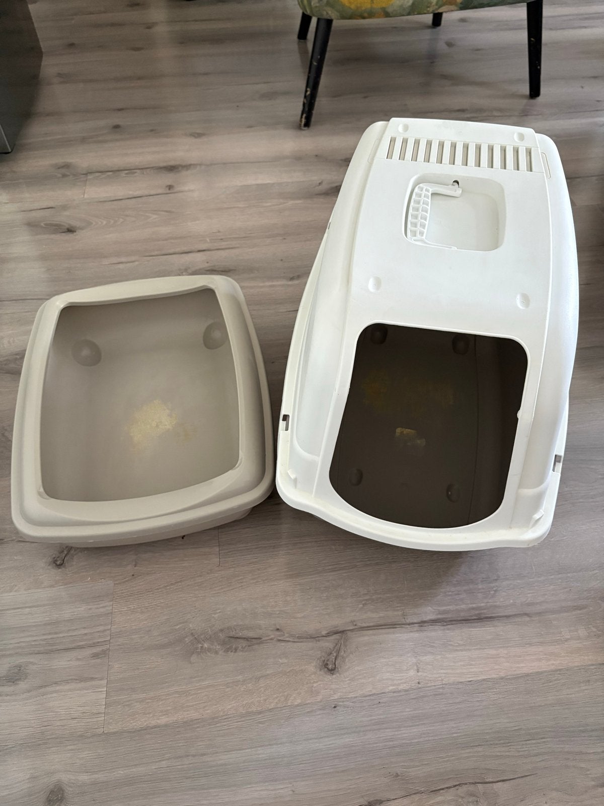 Gratis open en dichte kattenbak, Ophalen, Gebruikt